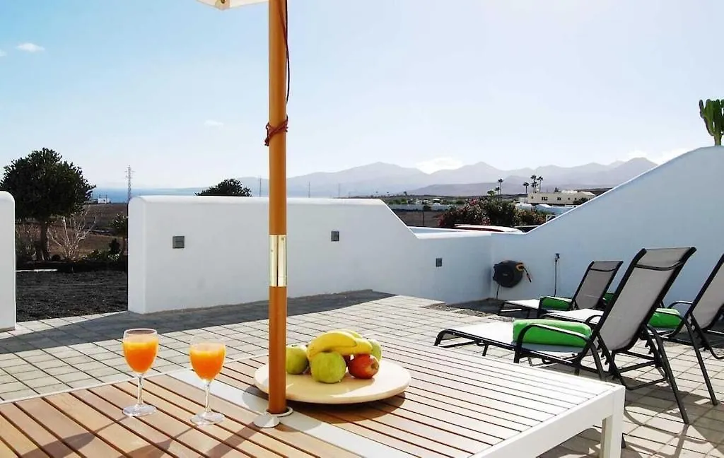 Typical Canarian House With Fabulous Sea Views Tías Hébergement de vacances